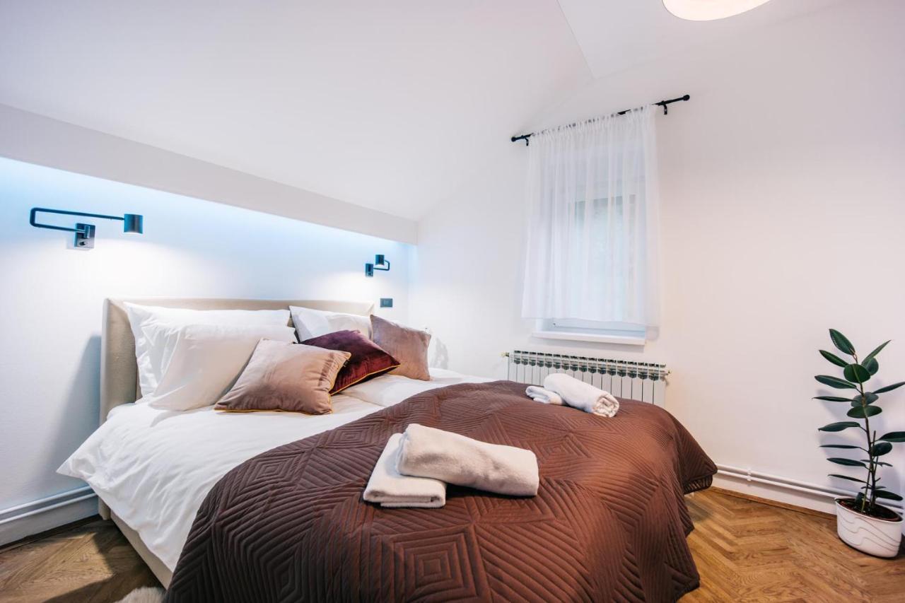 Villa Aljmaš Eksteriør bilde
