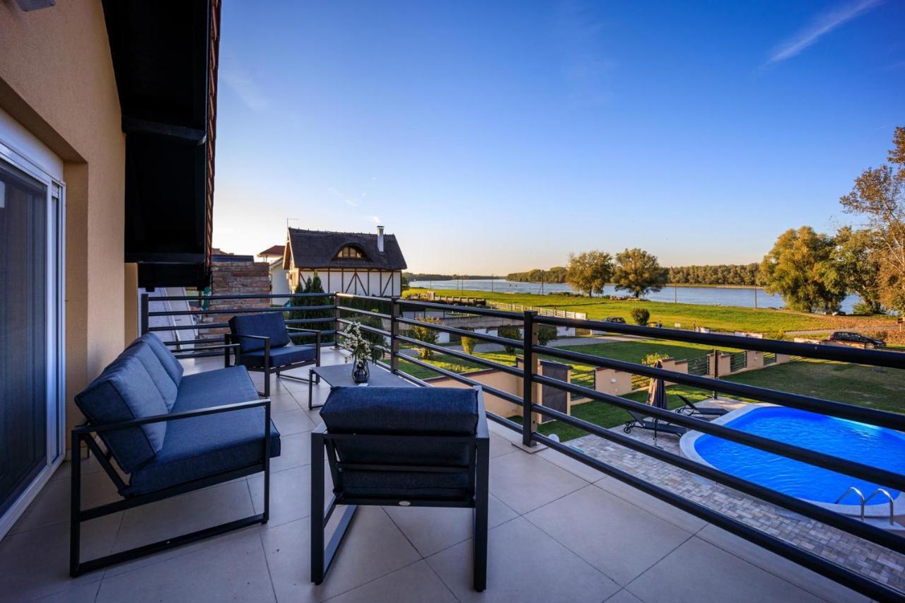 Villa Aljmaš Eksteriør bilde